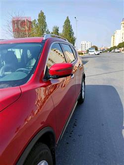 نيسان روج